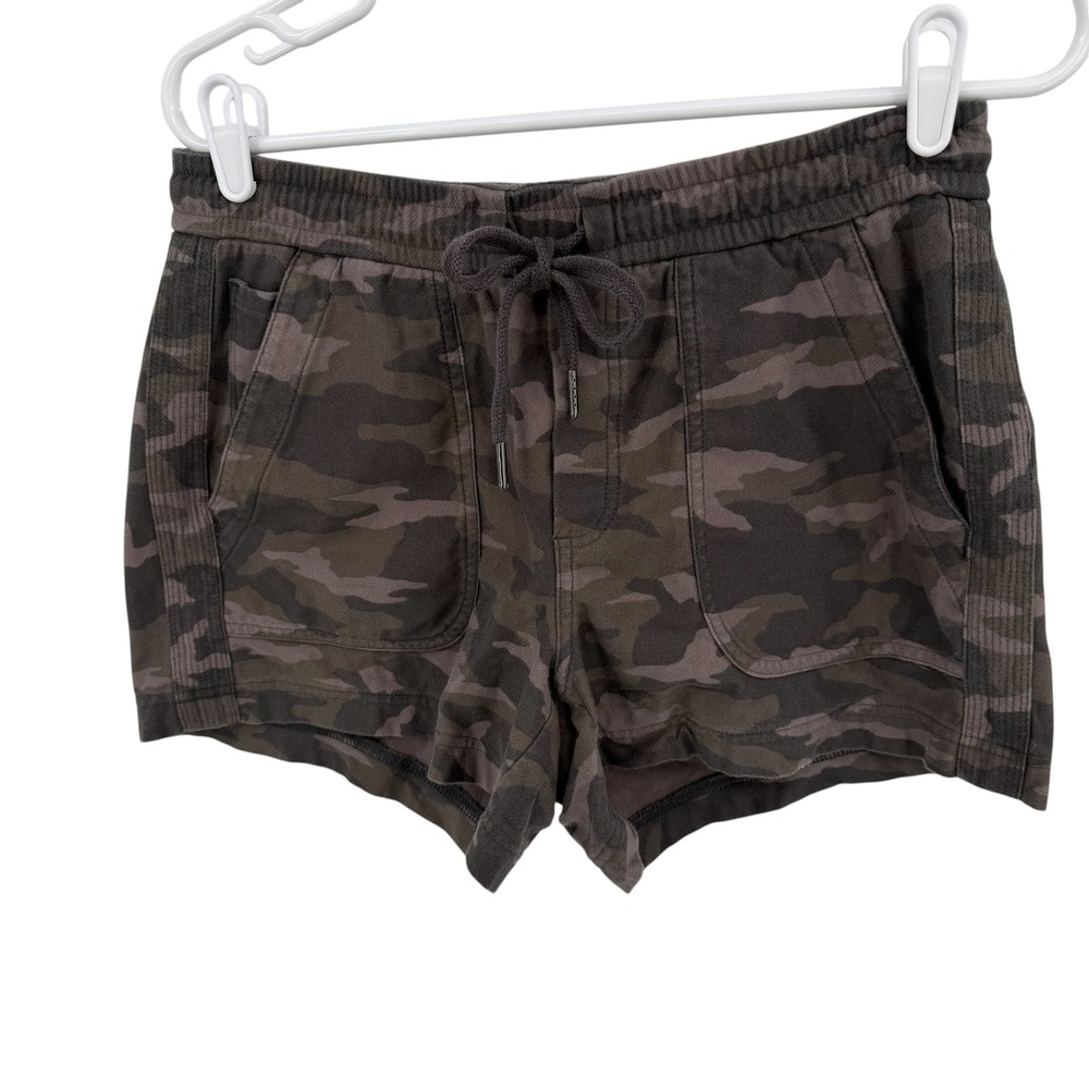 Athleta Camo Farallon Short Women 6 Brown Camouflage Utility Gorpcore Lounge